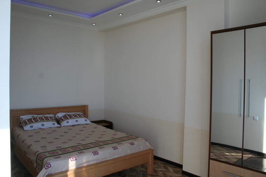 Apartment Miracle บาทูมิ ภายนอก รูปภาพ