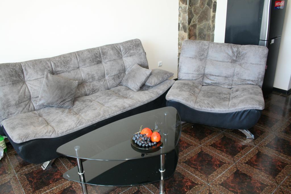 Apartment Miracle บาทูมิ ภายนอก รูปภาพ