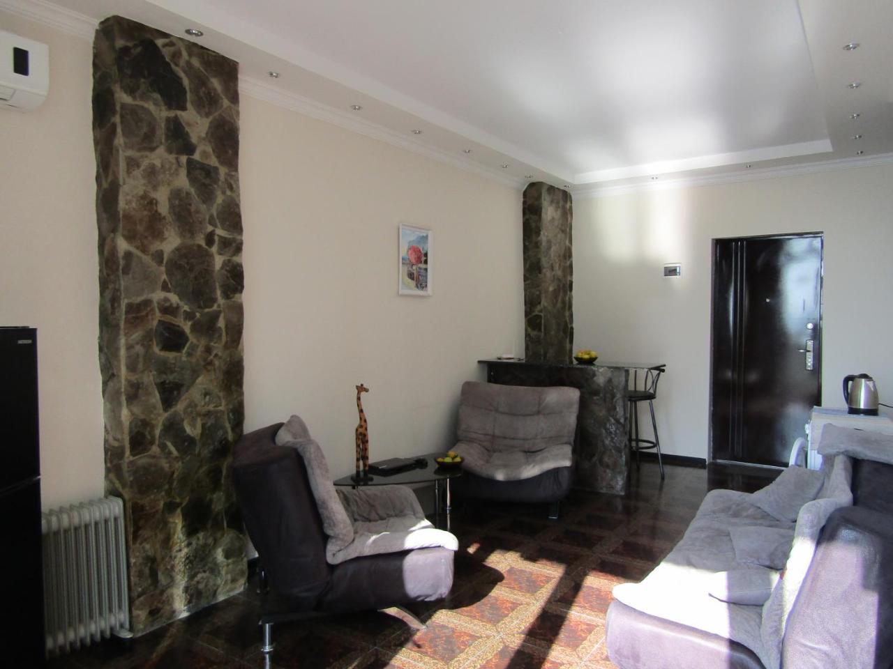 Apartment Miracle บาทูมิ ภายนอก รูปภาพ
