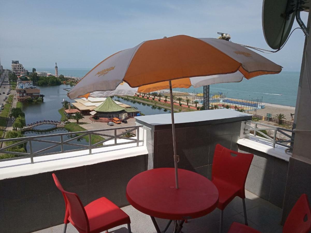 Apartment Miracle บาทูมิ ภายนอก รูปภาพ
