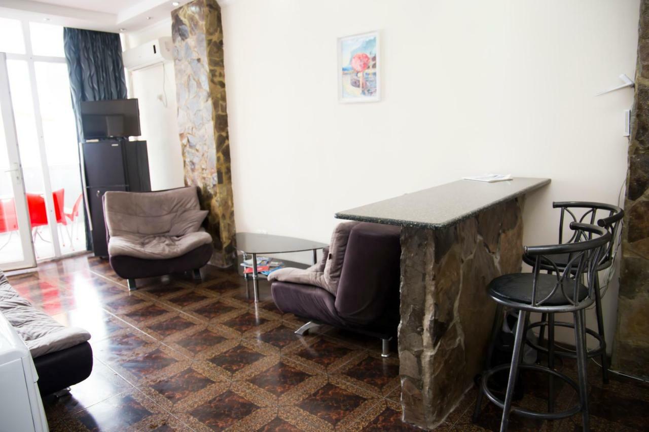 Apartment Miracle บาทูมิ ภายนอก รูปภาพ