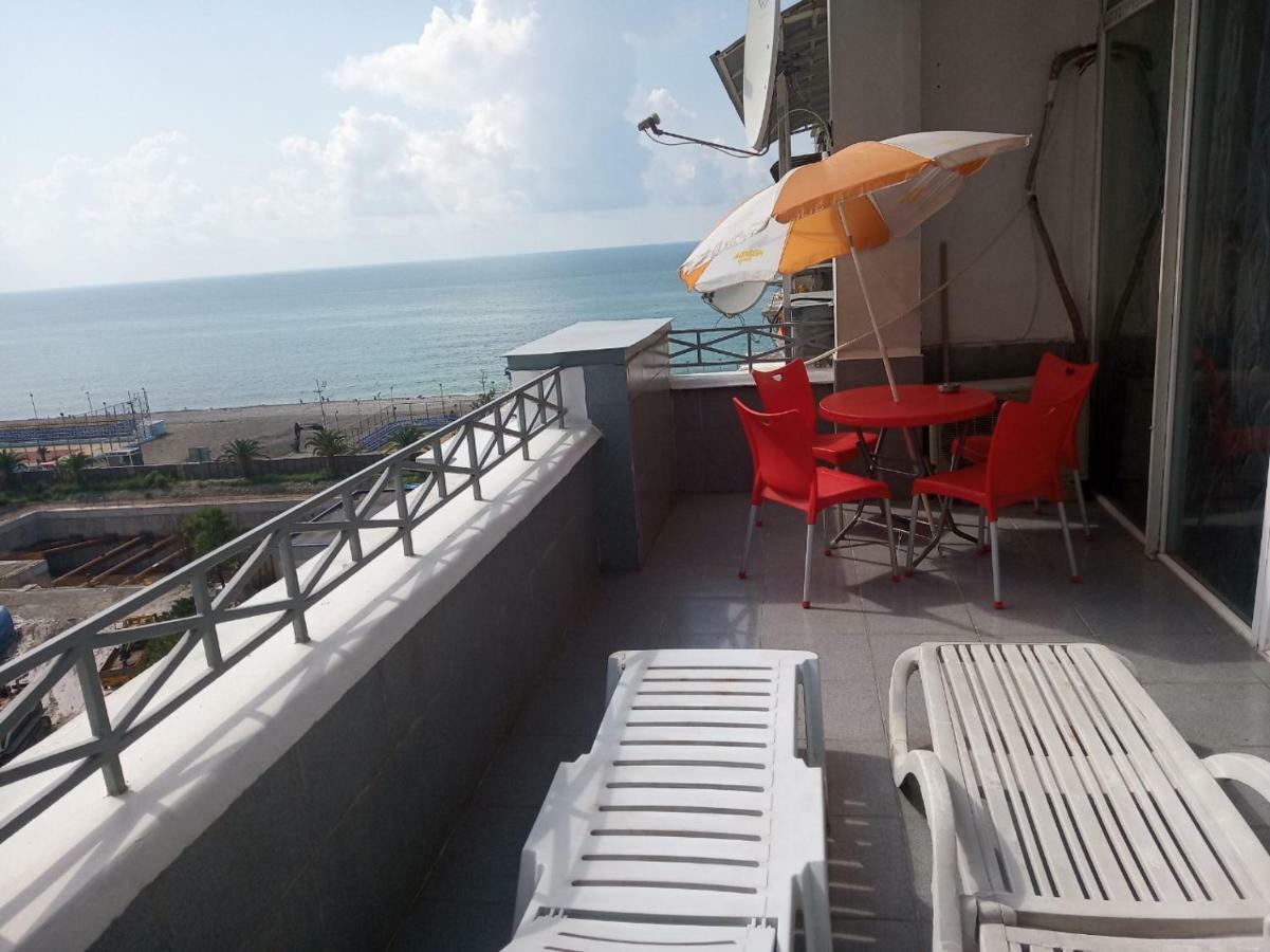 Apartment Miracle บาทูมิ ภายนอก รูปภาพ
